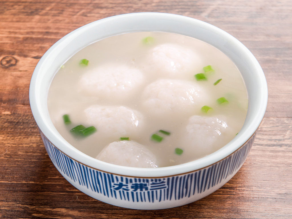 鲜嫩鱼丸汤